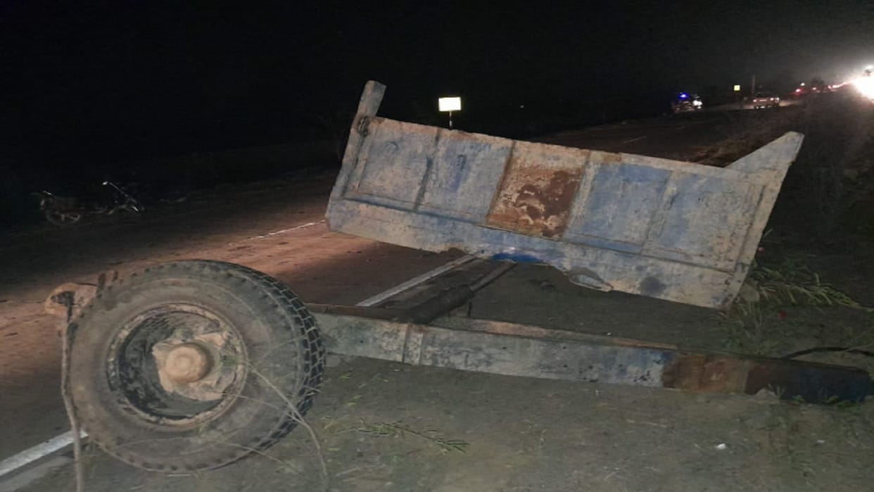 UP: collision between bus and tractor on Meerut Bulandshahr highway and 10 people injured
