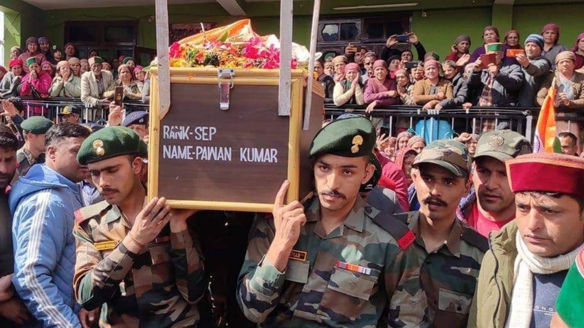 Rampur Bushahar News: Martyr sepoy Pawan Kumar cremated with full military honours