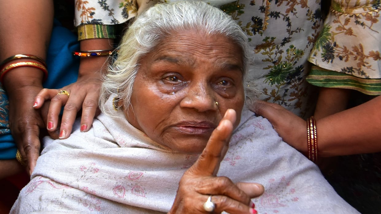Umesh Pal mother said demolishing mafia house is not enough