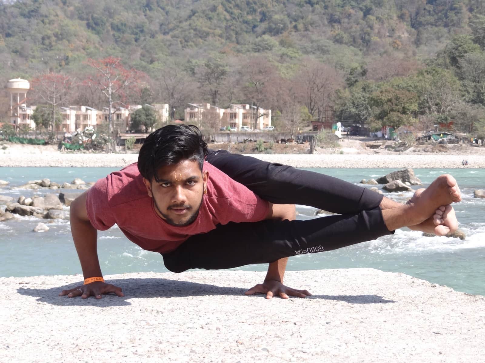 International Yoga Festival 2023 in Rishikesh 200 People doing Yoga Photos