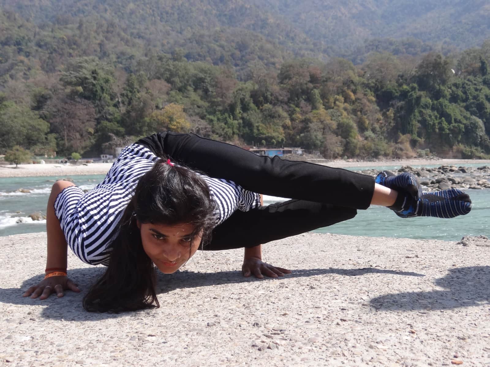 International Yoga Festival 2023 in Rishikesh 200 People doing Yoga Photos