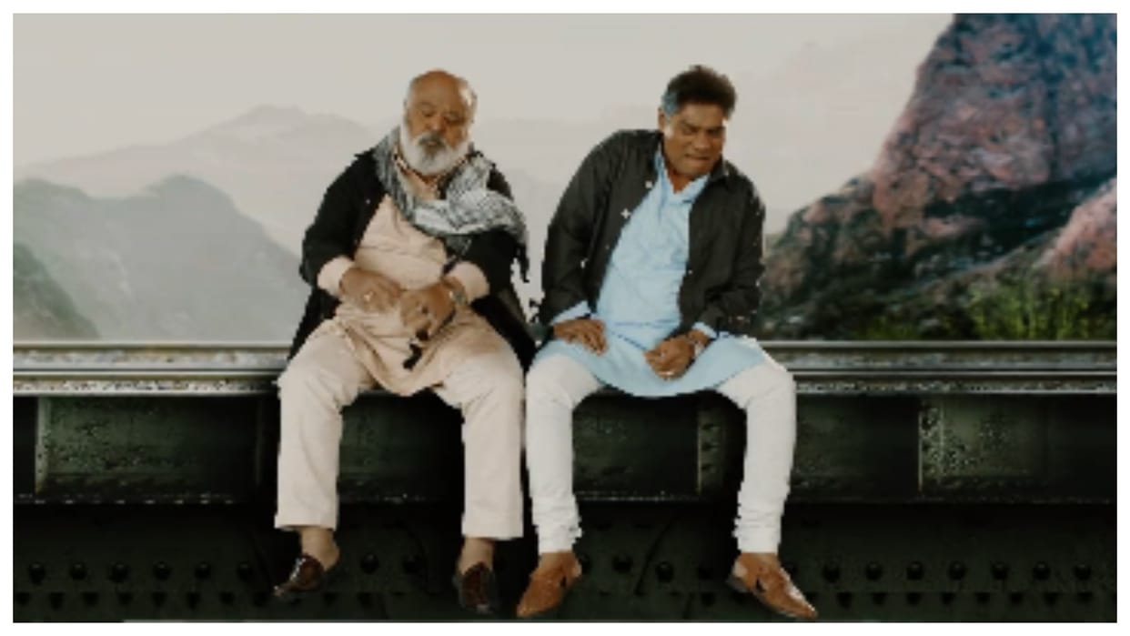 Pop Kaun teaser: Johnny Lever Saurabh Shukla recreate Shah Rukh Khan Salman Khan iconic scene from Pathaan