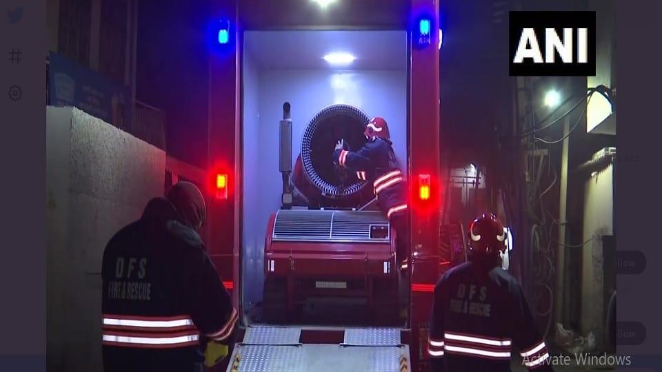 Delhi Fire News: Fire Breaks Out in Slums Near Delhi’s Sultanpuri Road