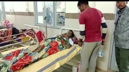 Gaurela-Pendra-Marwahi: नरौर गांव में अचानक दीवार भरभराकर गिरी, दबने से एक मासूम की मौत, बुजुर्ग गंभीर अस्पताल में गंभीर रूप से घायल बुजुर्ग।
