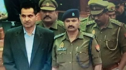 Lucknow News : विशेषाधिकार हनन के मामले में रिटायर्ड आईएएस समेत छह पुलिसकर्मियों को एक दिन की सजा पुलिसकर्मी