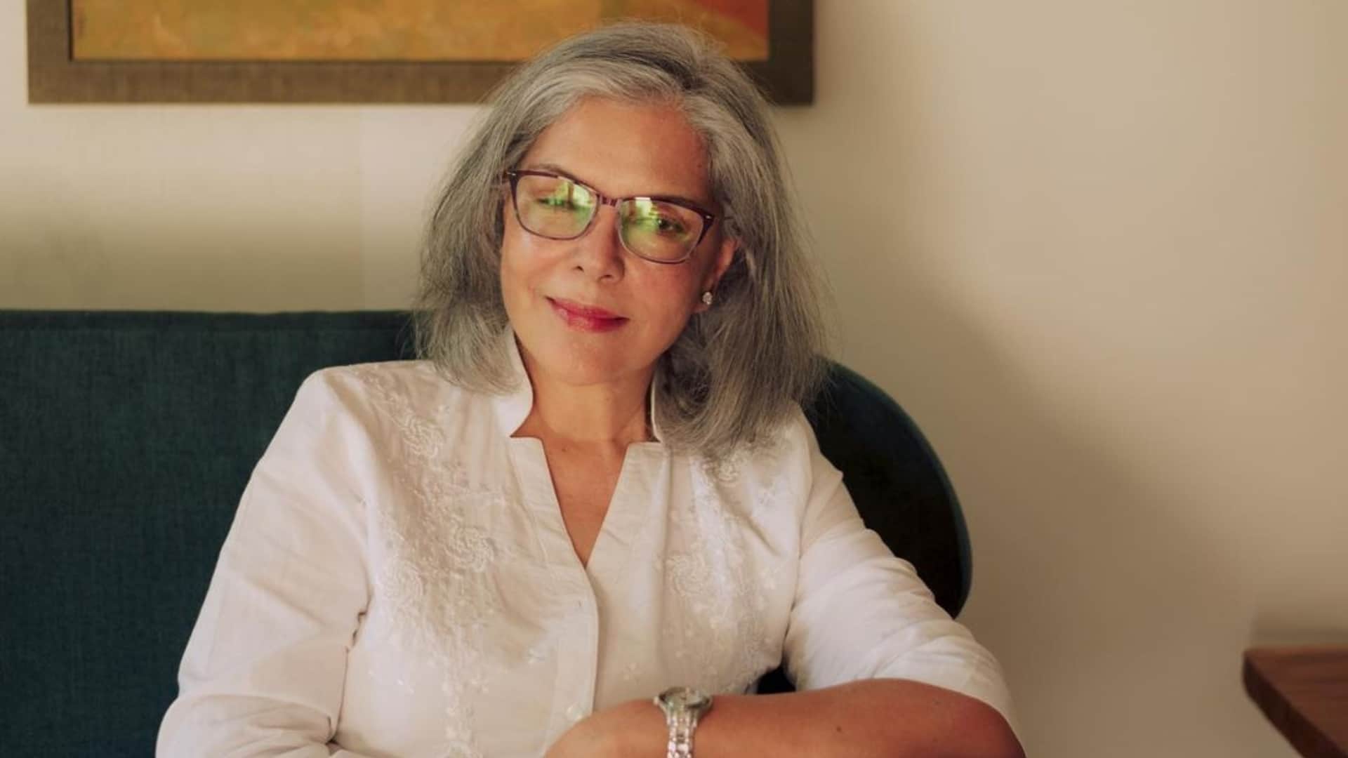 Zeenat Aman shares photo with Dev Anand calls him star maker recalls how she got film Hare Rama Hare Krishna