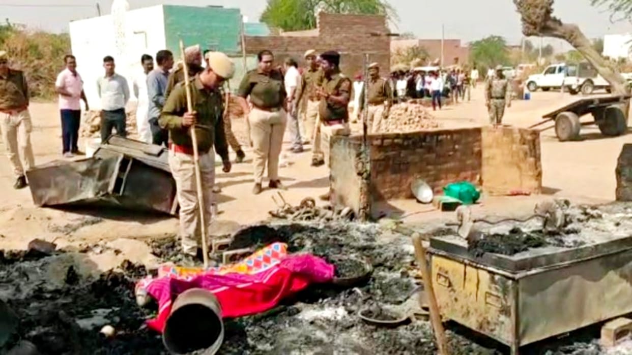 Child and mother died due to fire in hut in Chandasar village