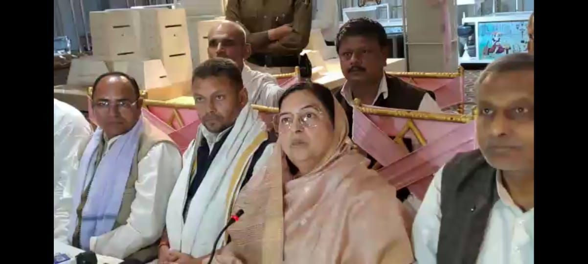 Bihar : Two-term JDU MP left Nitish by telling Jungle Raj Returns, husband was also a strong leader