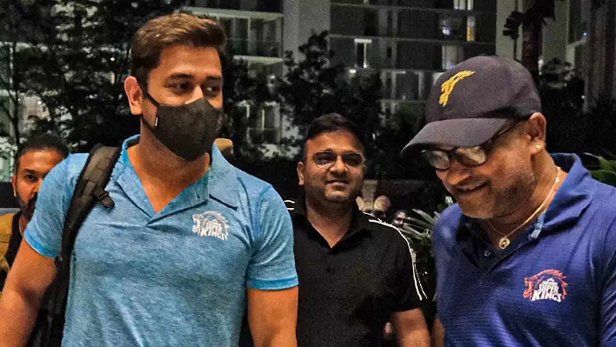 IPL 2023 Video Captain Mahendra Singh Dhoni arrived in Chennai to prepare for IPL CSK gave a warm welcome