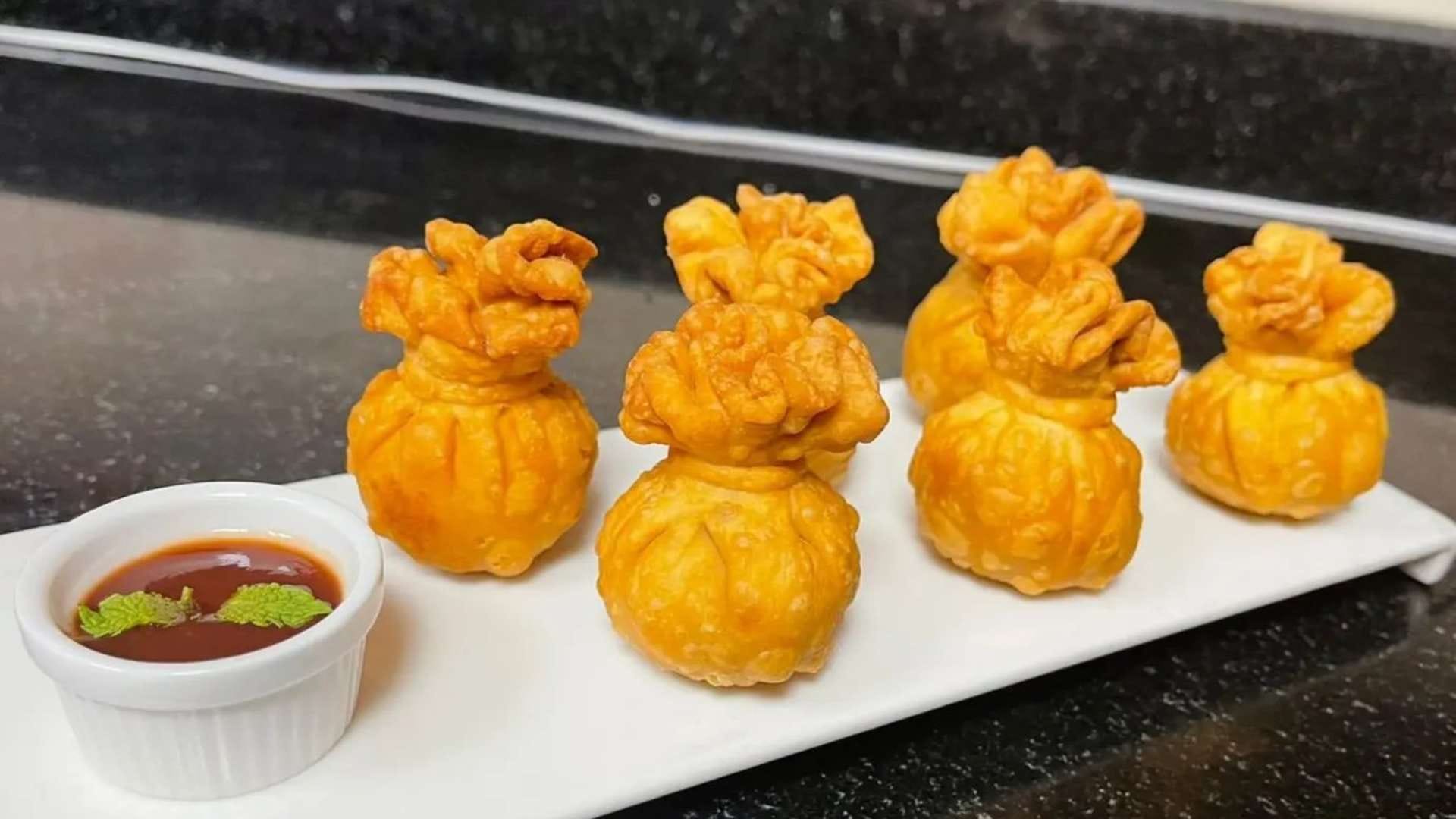 Holi 2023 how to make papdi chat and potli samosa tasty food item