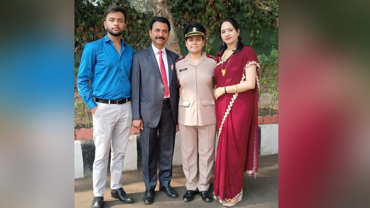 himachal Kangra News: nagrota bagwan Sonali sharma lieutenant in Indian Army