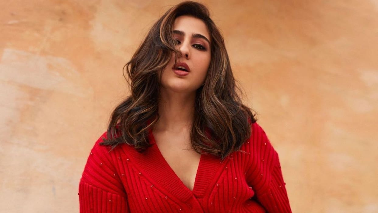 zara hatke zara bachke sara ali khan refuses to spend rs 400 for roaming while in abu dhabi iifa 2023