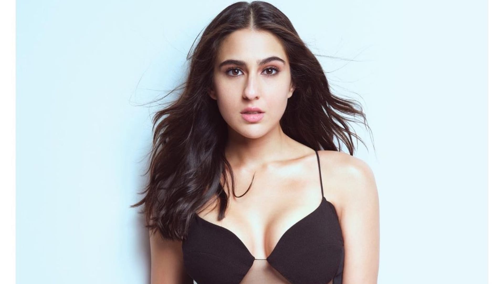 Gaslight: Sara Ali Khan Vikrant Massey Chitrangda Singh Announces upcoming film release date watch video