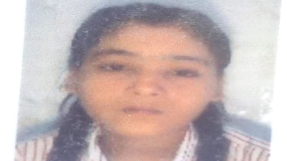 school girl committed suicide when the school stopped take the exam in bareilly