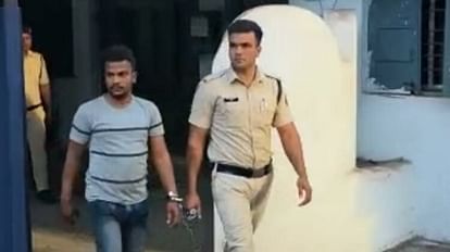 Rajnandgaon: ब्राउन शुगर के साथ एक गिरफ्तार, बस स्टैंड के पास ग्राहक तलाश रहा था, पहुंच गई पुलिस पुलिस गिरफ्त में आरोपी।