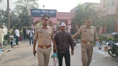 पुलिस की गिरफ्त में एक आरोपी।