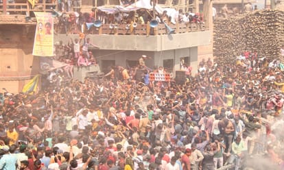 Masane ki Holi Drones hovering in sensitive areas in Varanasi manikarnika ghat amid police presence