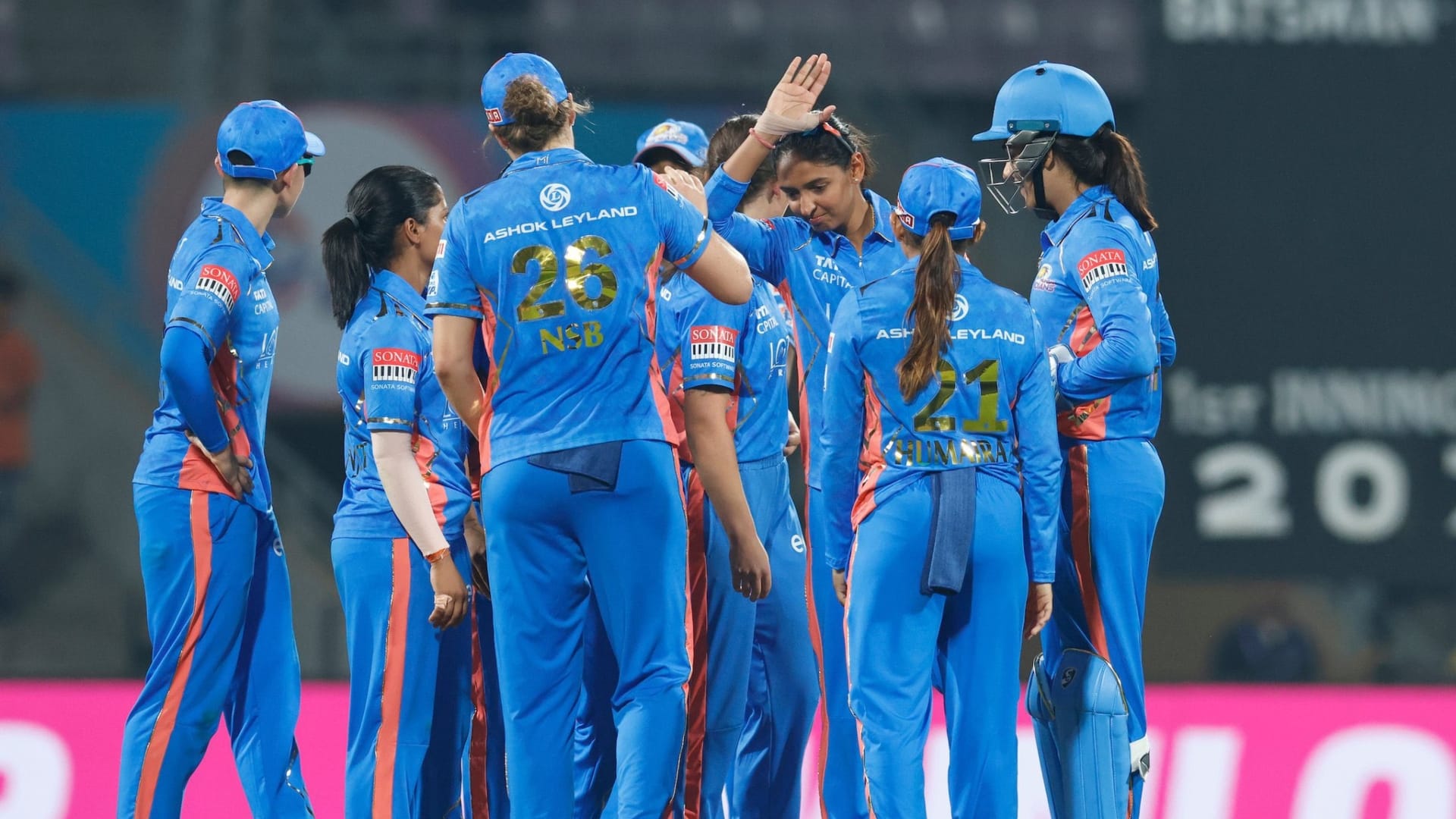 MI vs GG WPL Highlights Gujarat Giants Vs Mumbai Indians Women IPL Today Match Scorecard Updates