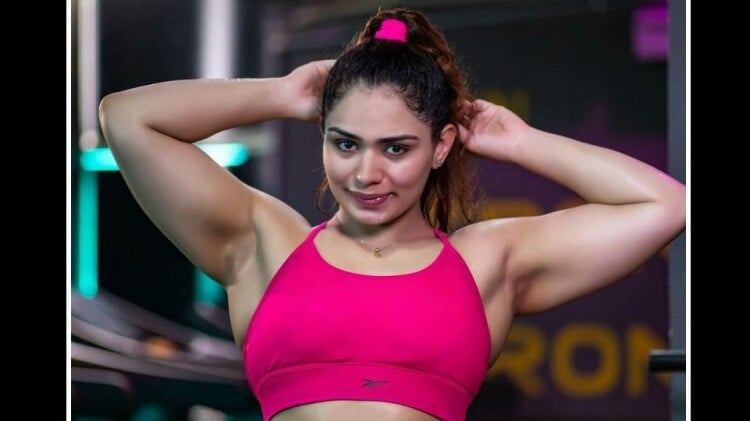 Si और इंटरनेशनल रेसलर नैना की गिरफ्तारी क्यों