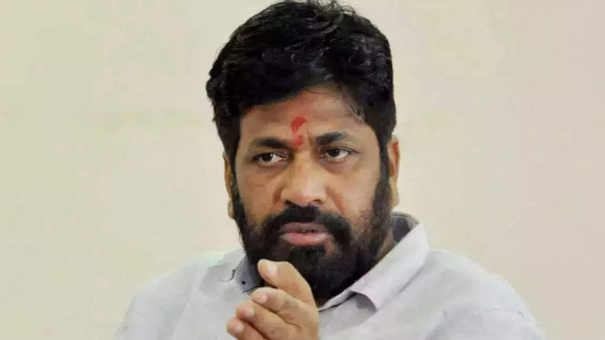 maharashtra mla bachchu kadu said assam people eat dogs stray dogs problem will solve