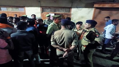 In Meerut Hari Nagar locality of Brahmpuri stone pelting took place over donation between two communities