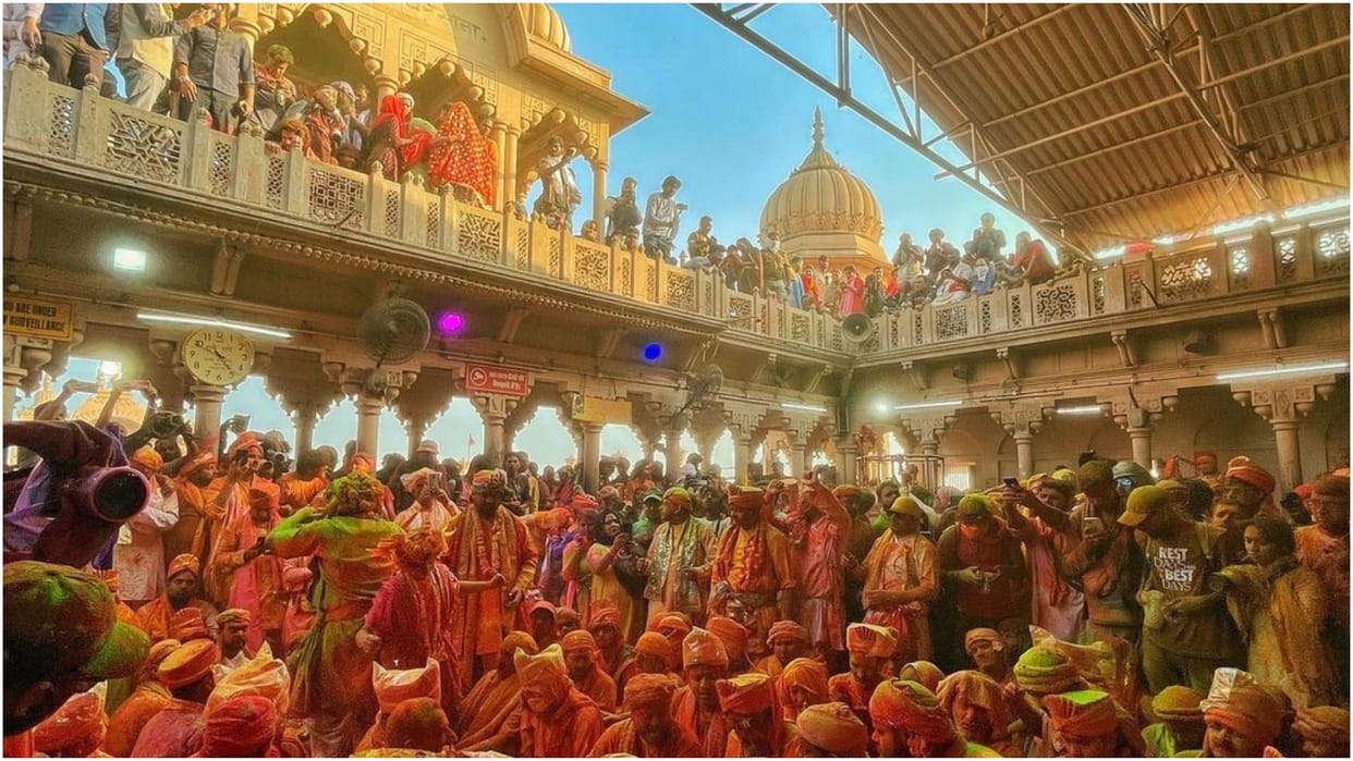 Holi 2023 Celebration In India Famous Places Visit For Holi in Mathura Vrindavan Barsana