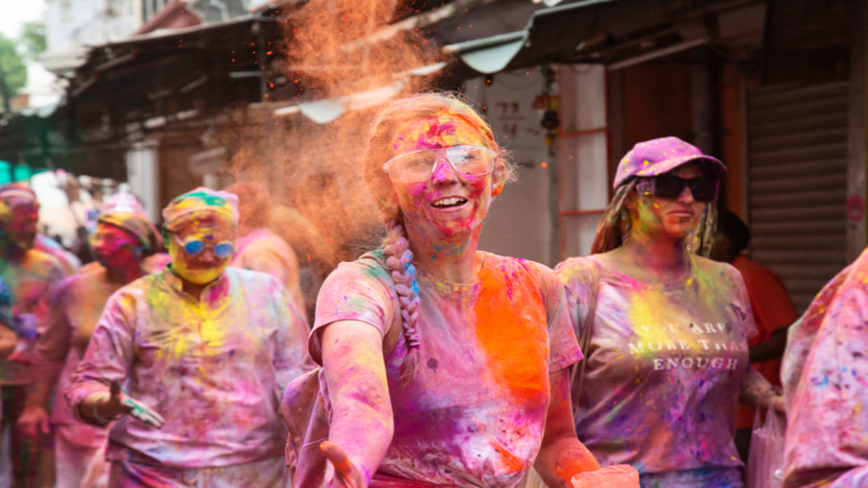 Holi 2023 Things To Do If You Hate Colourful Festival in Hindi