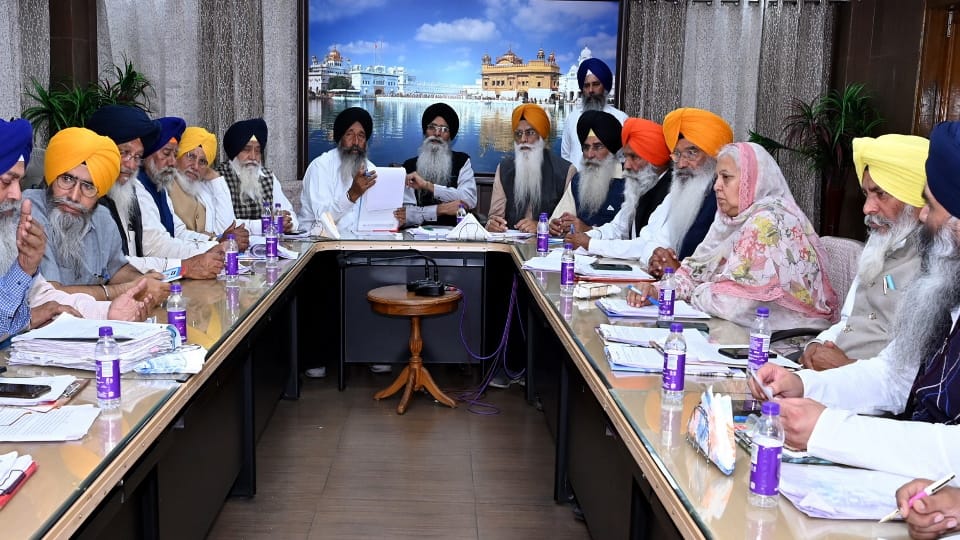 Shiromani Gurdwara Prabandhak Committee will prepare 25 Gursikh youths every year for competitive exam