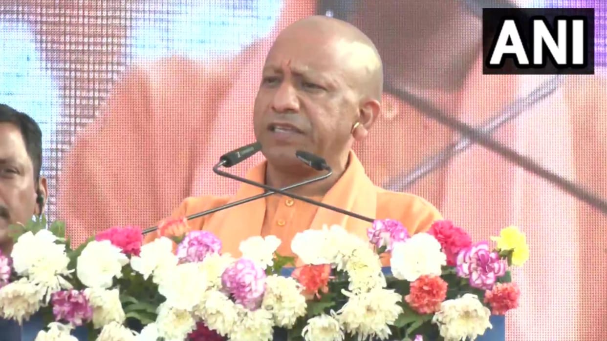 CM Yogi Adityanath in Lucknow Kaushal mahotsav.
