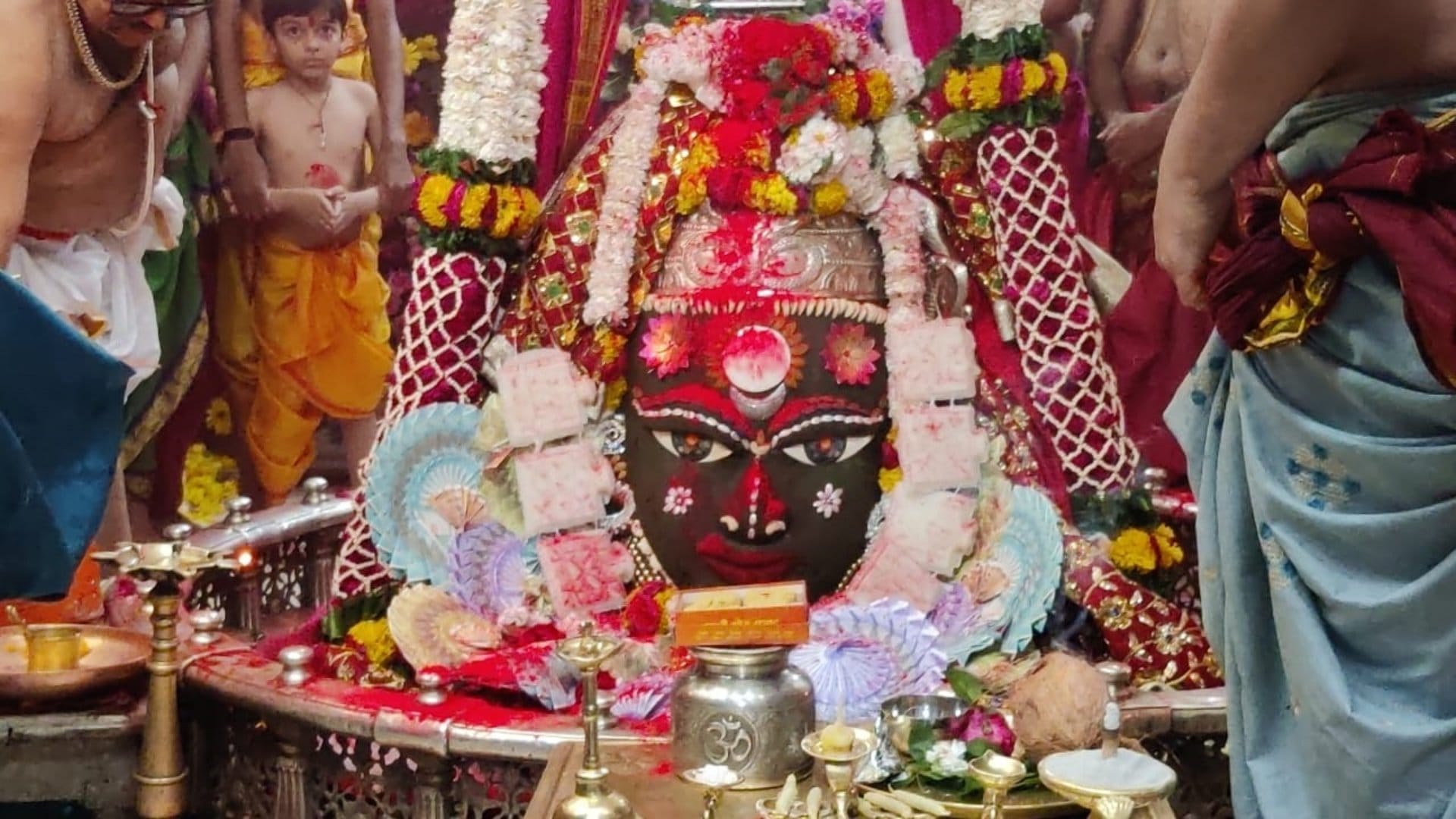 Ujjain-based Baba Mahakal first played Holi in the country