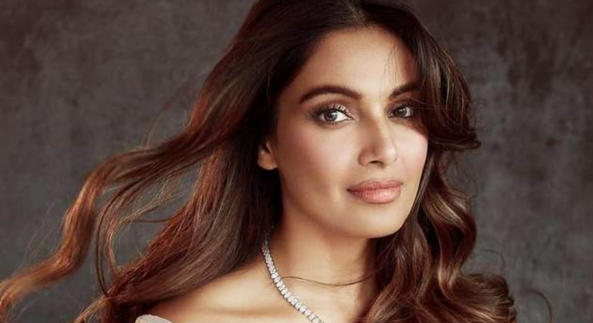 Bollywood Celebrities Who Believe In Weird Superstitions from Bipasha Basu to Amitabh Bachchan