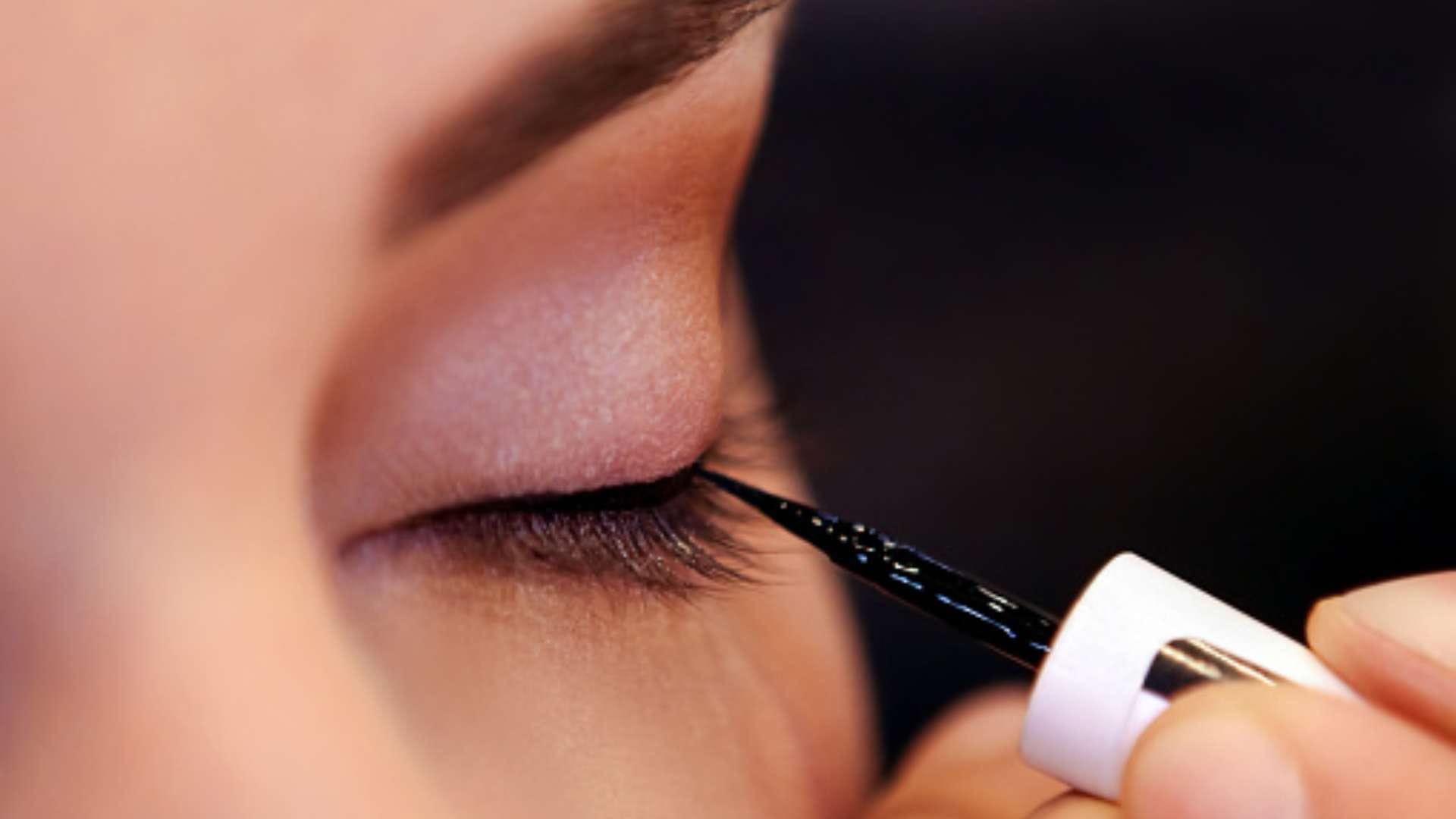 How Do You Make Homemade Eyeliner Know Easy Beauty Tips in Hindi