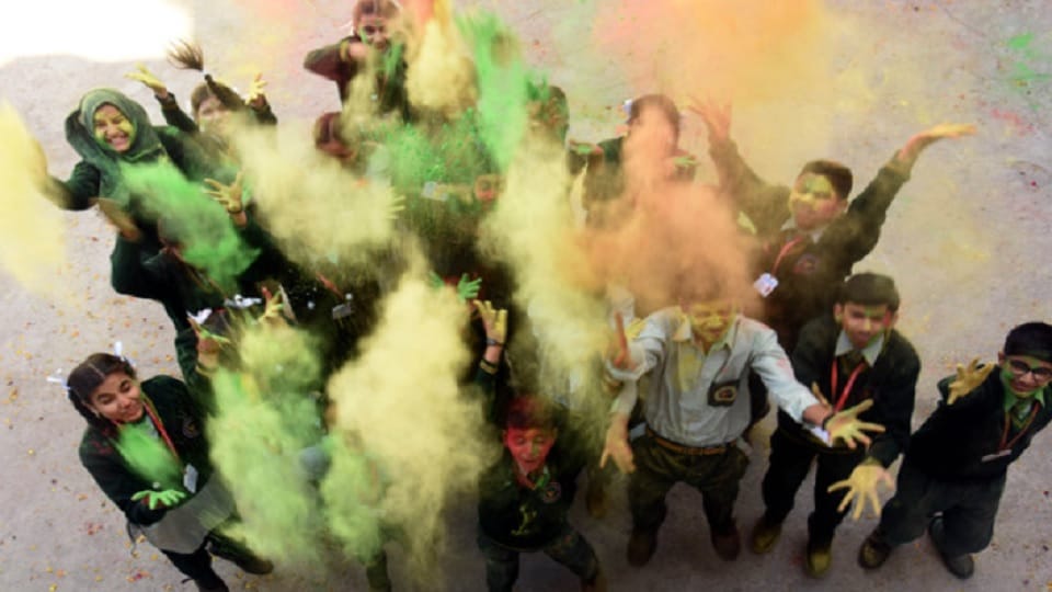 weather will be clear in Jammu Kashmir, gulal will fly fiercely on Holi