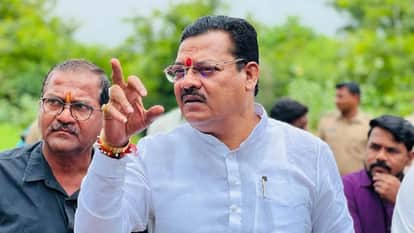 शिंदे गुट के विधायक संजय शिरसाट