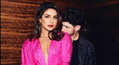 Priyanka Chopra and Nick Jonas arrives for Paris Fashion Week actress shares Romantic Pictures