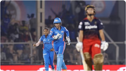 Smriti mandhana RCB loose second consecutive match in a row mumbai beats by 000 wickets