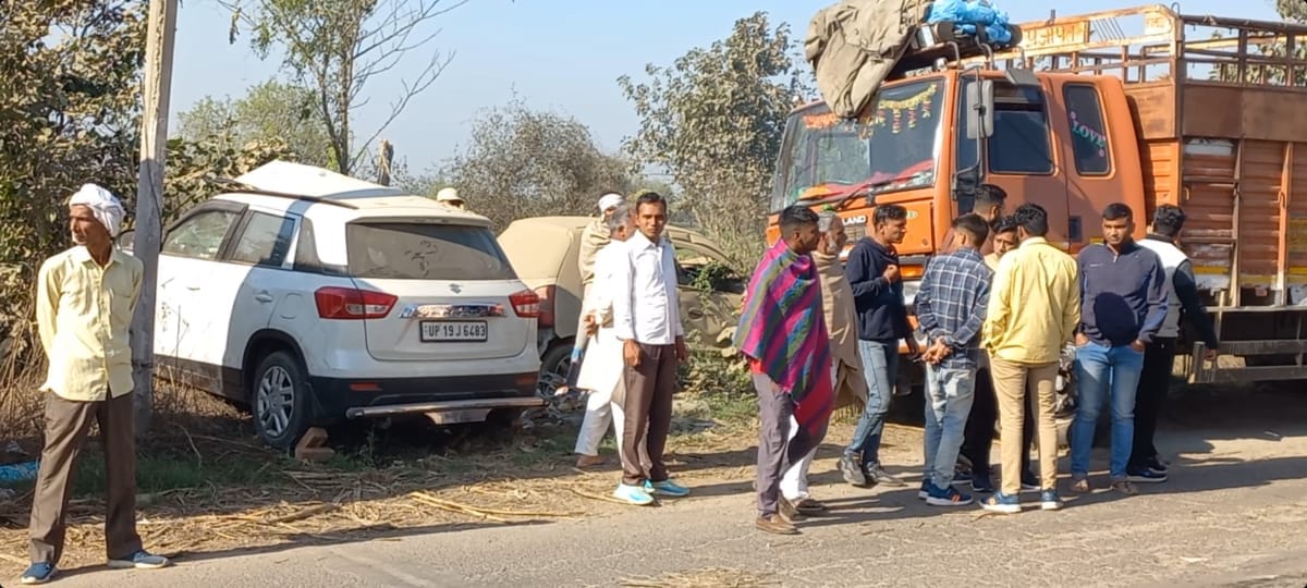 Shamli News: two youths died after a Brezza car collided with DCM