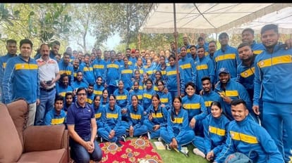 वन मंत्री अकबर ने किट वितरण कर खिलाड़ियों को किया प्रोत्साहित।