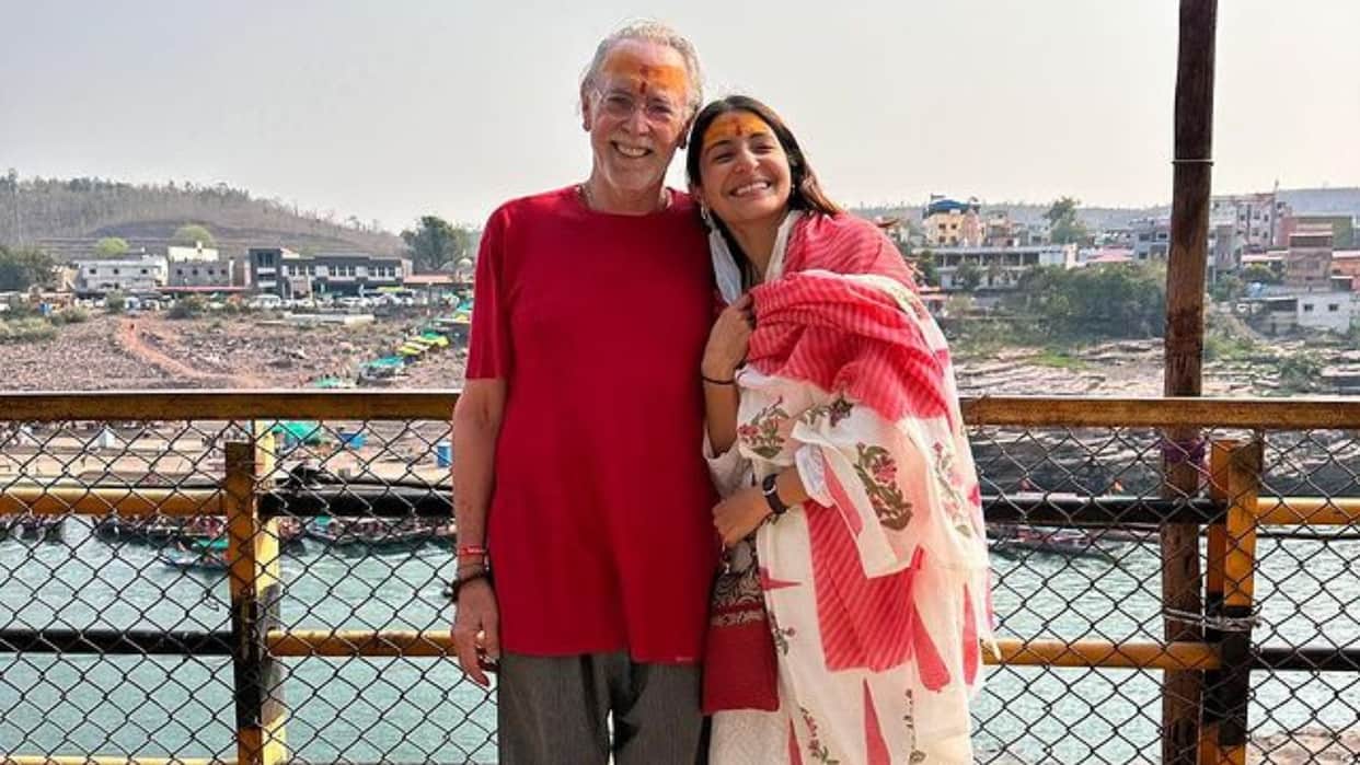 Anushka Sharma pays tribute to her guru neeb karori baba also shares photos with American vocalist Krishna Das