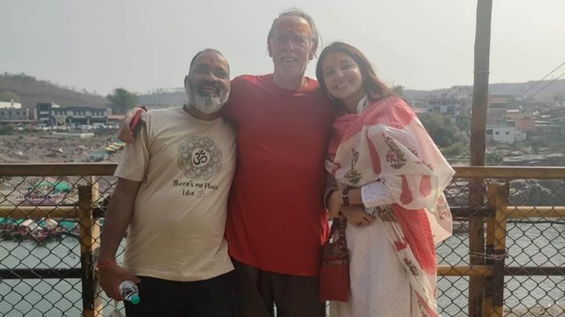Anushka Sharma pays tribute to her guru neeb karori baba also shares photos with American vocalist Krishna Das