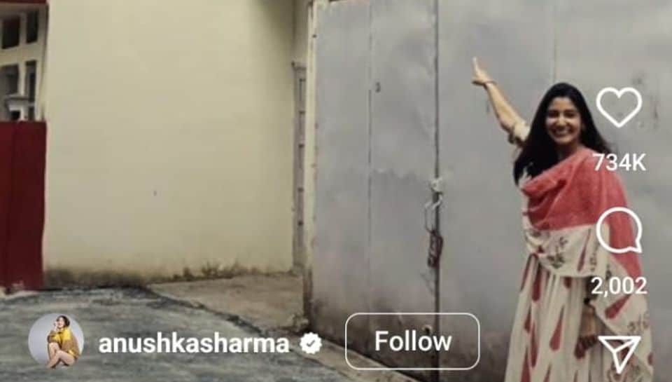 Anushka Sharma pays tribute to her guru neeb karori baba also shares photos with American vocalist Krishna Das