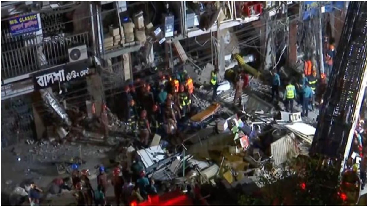 At least 7 people killed and over 70 people injured in an explosion a building in Dhaka