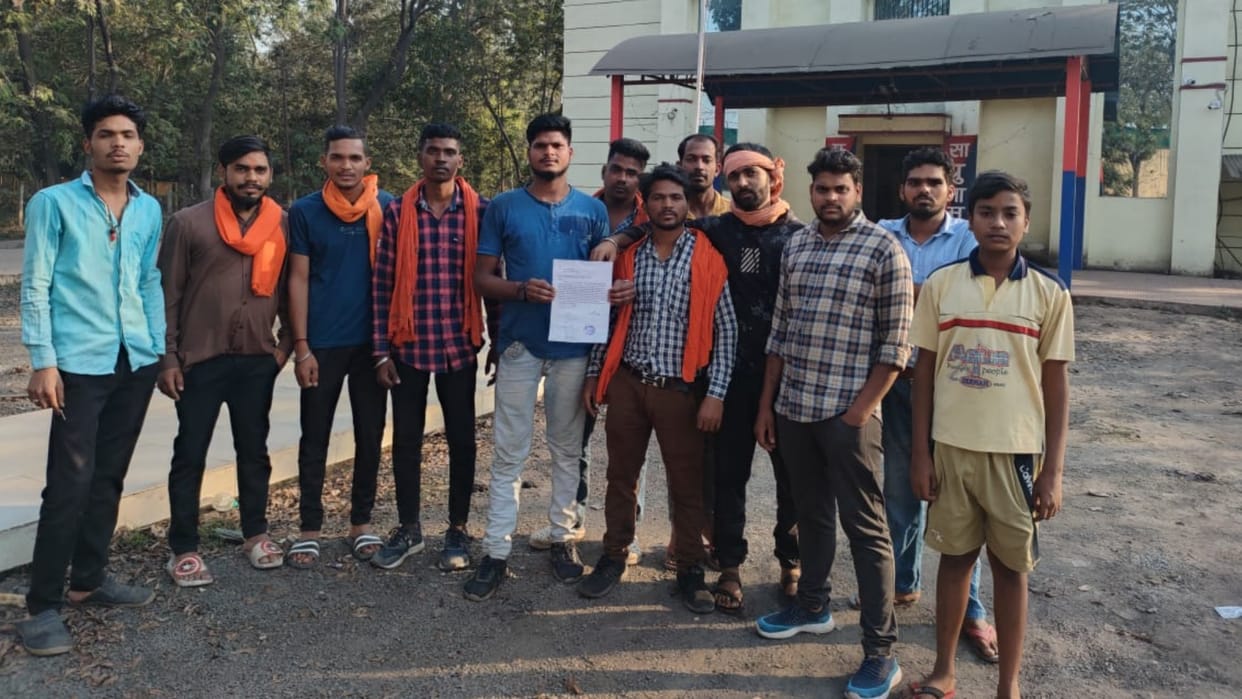 two accused caught in cow smuggling in chhattisgarh koba