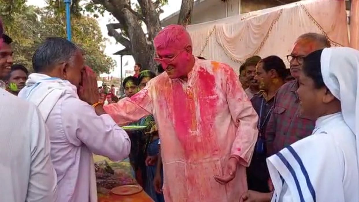 holi milan ceremony at ts singhdev palace in chhattisgarh ambikapur