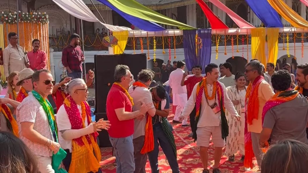 Bihar: 52 closets, 53 doors, 7 courtyards… such foreign guests arrived on Holi in the fort of Amawan Estate