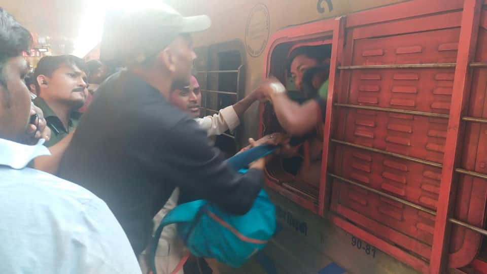 In front of crowd of people going home on Holi all arrangements made at railway stations of collapsed