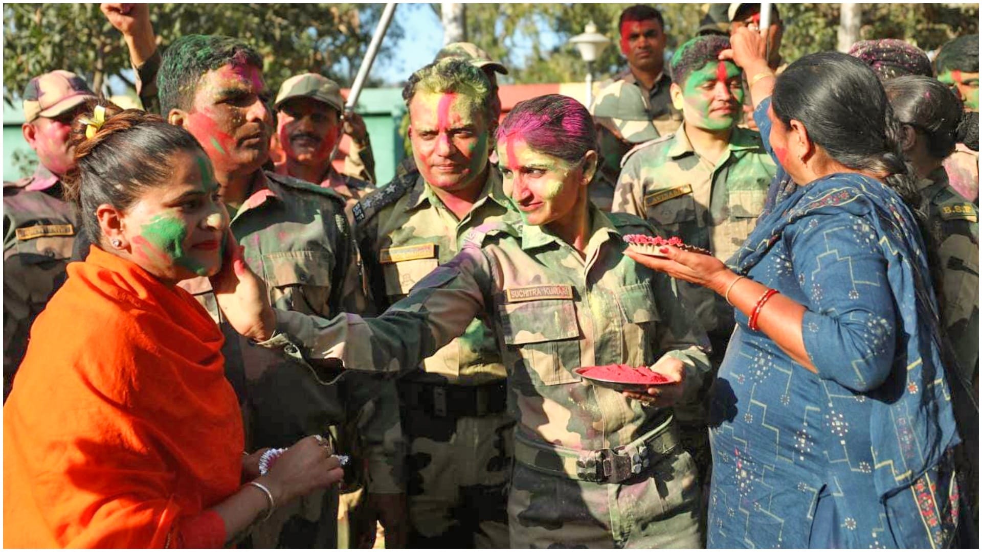 Holi 2023 Celebration Photos Videos joy in whole country children to old people are drenched in colors Updates