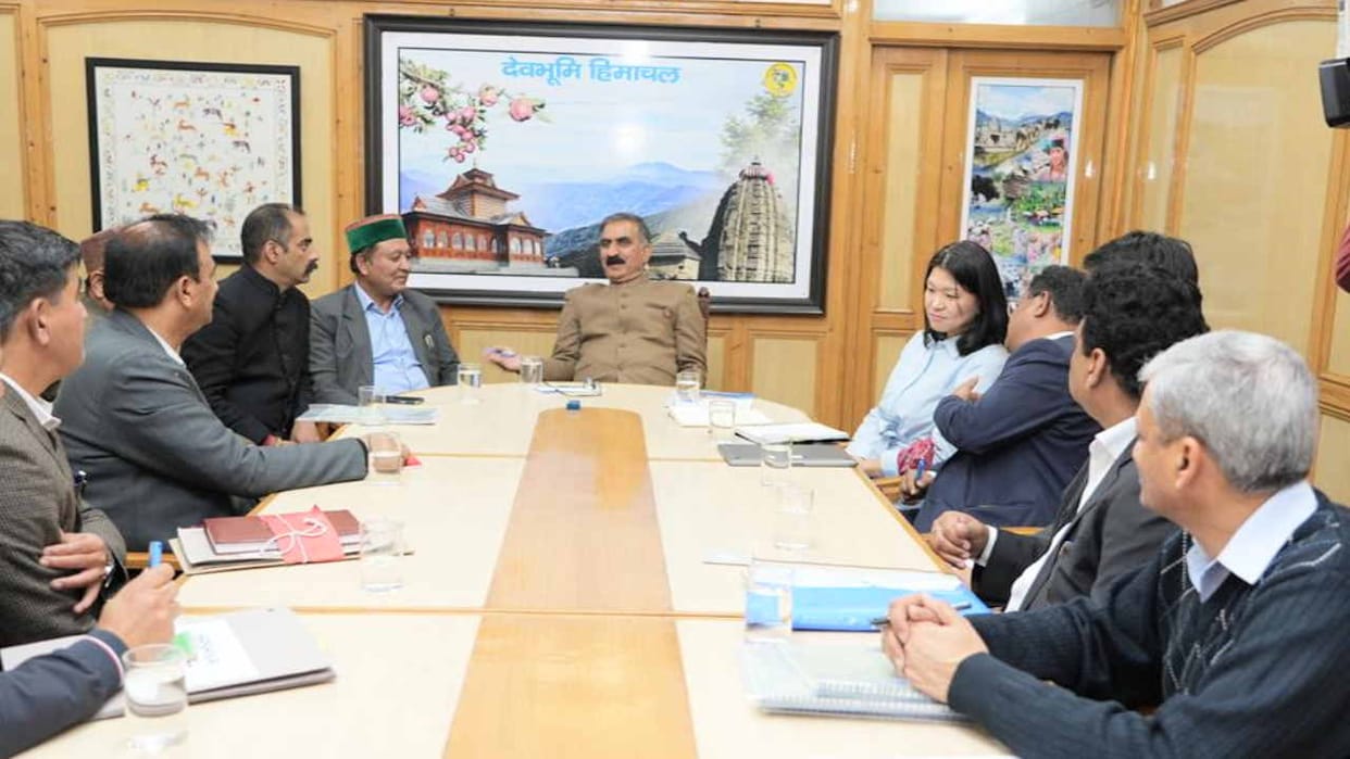 HP Shiva Project: Orchards to be developed in four thousand hectares in Himachal, ADB team meets CM
