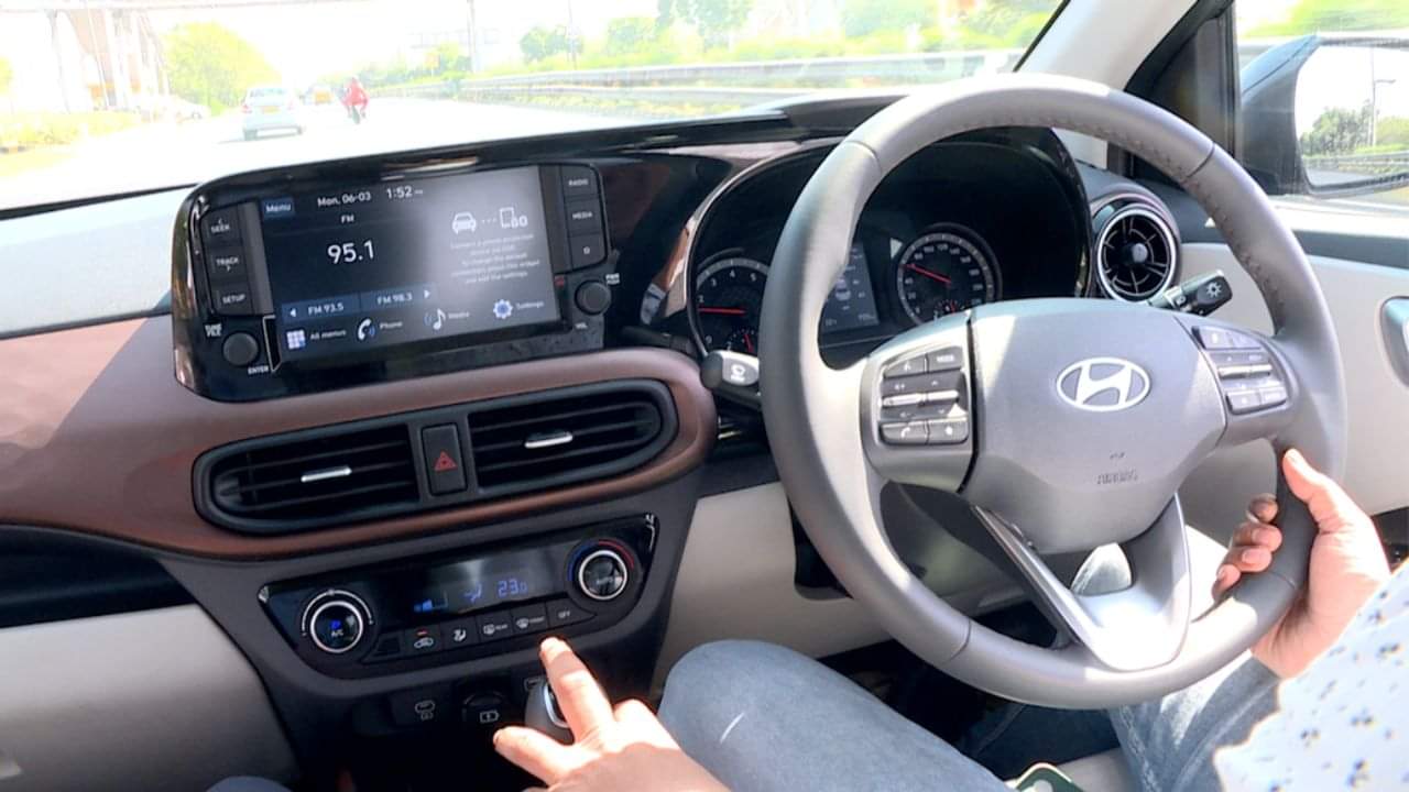 hyundai compact sedan aura review, know full details with features price ride quality