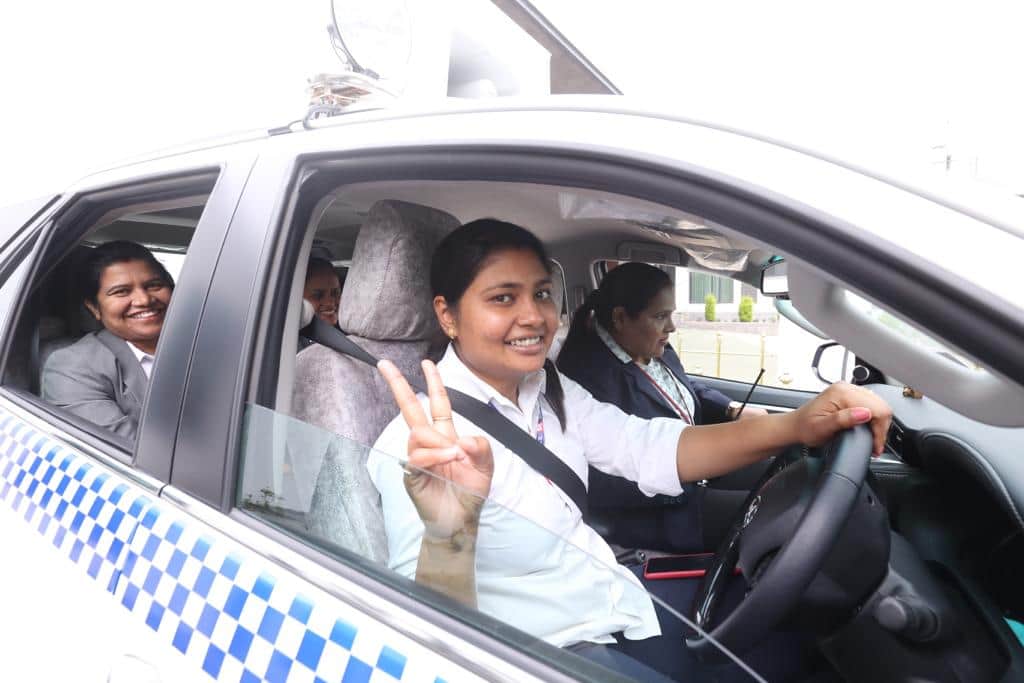 MP News: Women officers took care of CM's security, Akanksha Sharma became CM's charioteer, Irshad Ali became